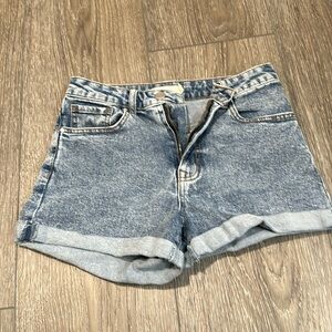 🌸4/$15🌸 junior sz 26waist shorts. NWOT some stretch!